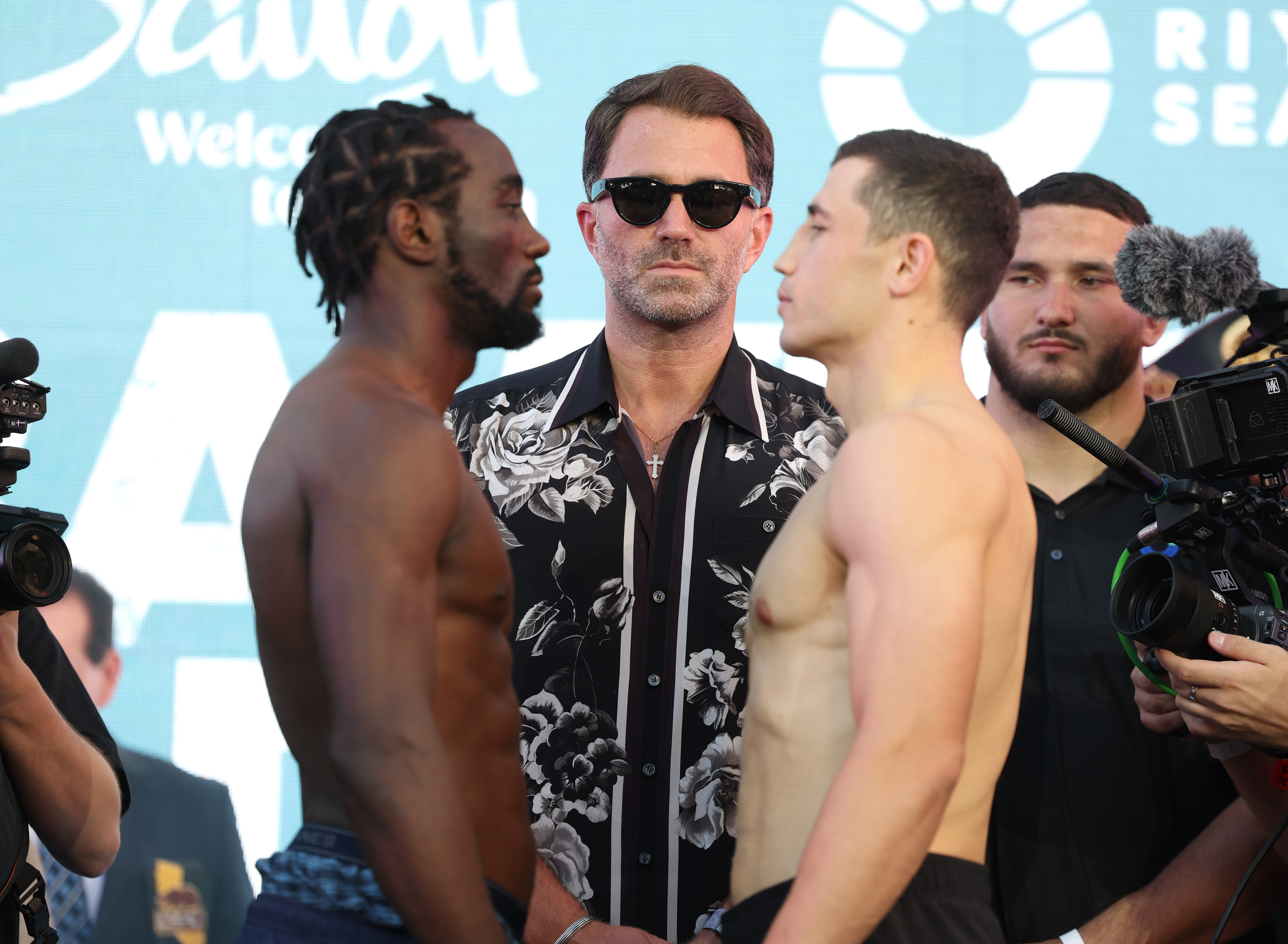 Crawford v Madrimov - Weigh In