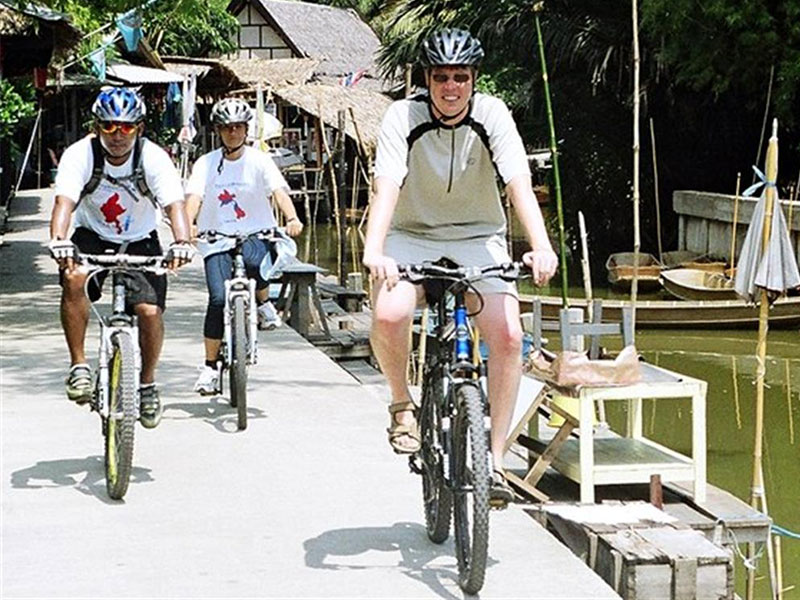 The Best Way to See Bangkok - Bicycle Tours